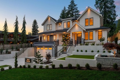 Photo 3 at 944 Clements Avenue, North Vancouver