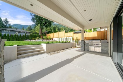 Photo 9 at 944 Clements Avenue, North Vancouver