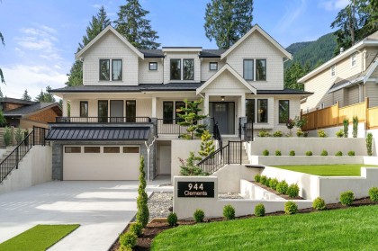 Photo 4 at 944 Clements Avenue, North Vancouver