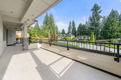 Photo 8 at 944 Clements Avenue, North Vancouver