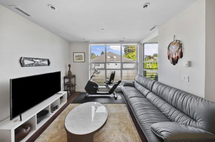 Photo 7 at 203 - 2095 W 44th Avenue, Vancouver West