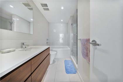 Photo 14 at 203 - 2095 W 44th Avenue, Vancouver West