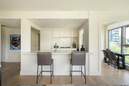 Photo 10 at 603 - 1680 Bayshore Drive, Coal Harbour, Vancouver West