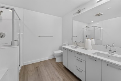 Photo 16 at 305 - 1177 Marine Drive, North Vancouver