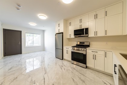 Photo 36 at 840 E 14th Street, North Vancouver