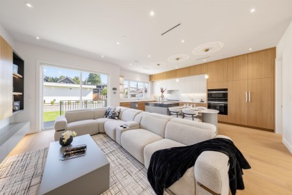 Photo 14 at 840 E 14th Street, North Vancouver