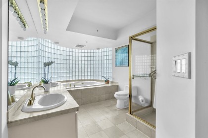 Photo 20 at 103 - 2280 Bellevue Avenue, Dundarave, West Vancouver