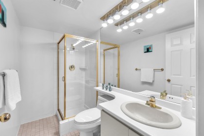 Photo 25 at 103 - 2280 Bellevue Avenue, Dundarave, West Vancouver