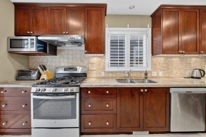 Photo 12 at 4549 W 12th Avenue, Vancouver West