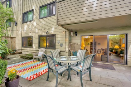 Photo 2 at 104 - 1424 Walnut Street, Vancouver West