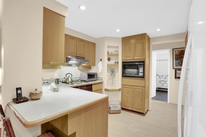 Photo 12 at 104 - 1424 Walnut Street, Vancouver West