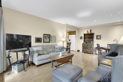 Photo 8 at 104 - 1424 Walnut Street, Vancouver West
