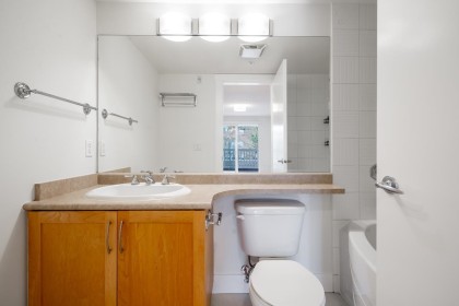 Photo 16 at 203 - 1858 W 5th Avenue, Kitsilano, Vancouver West