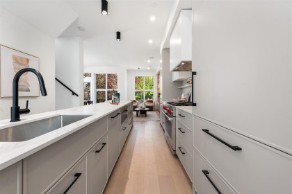 Photo 6 at 1489 W 52nd Avenue, South Granville, Vancouver West
