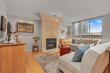 Photo 3 at 1404 - 819 Hamilton Street, Vancouver West
