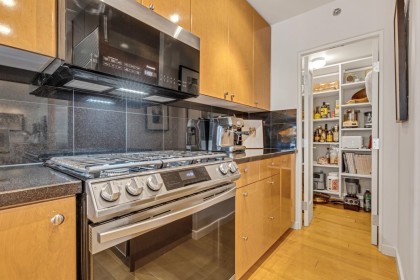 Photo 9 at 1404 - 819 Hamilton Street, Vancouver West