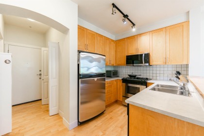 Photo 10 at 2303 - 4625 Valley Drive, Quilchena, Vancouver West