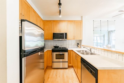 Photo 11 at 2303 - 4625 Valley Drive, Quilchena, Vancouver West
