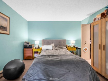 Photo 11 at 1330 W 7th Avenue, Vancouver West