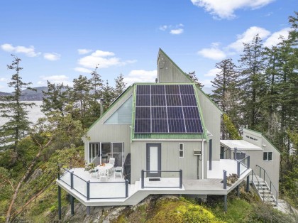 Photo 1 at 28 Passage Island, Passage Island, West Vancouver