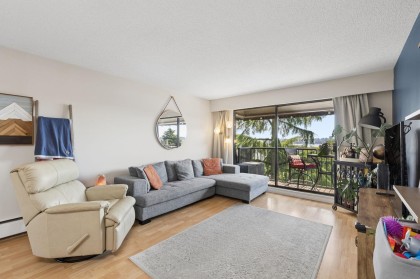 Photo 4 at 304 - 252 W 2nd Street, Lower Lonsdale, North Vancouver