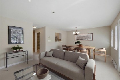 Photo 4 at 308 - 5880 Hampton Place, University VW, Vancouver West