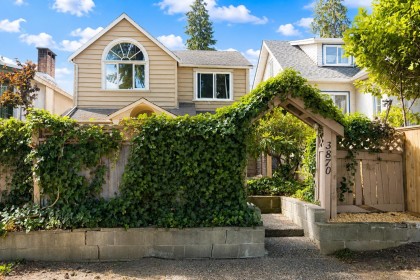 Photo 2 at 3870 W 17th Avenue, Dunbar, Vancouver West