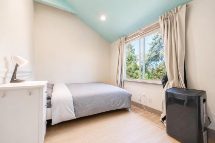 Photo 13 at 3870 W 17th Avenue, Dunbar, Vancouver West