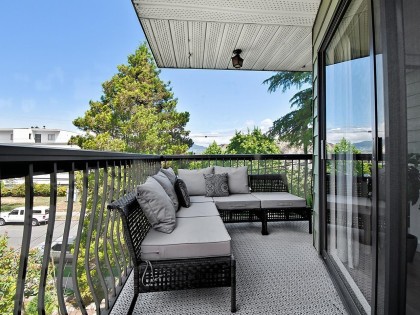 Photo 4 at 330 - 1844 W 7th Avenue, Kitsilano, Vancouver West