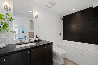 Photo 23 at 403 - 988 Richards Street, Vancouver West