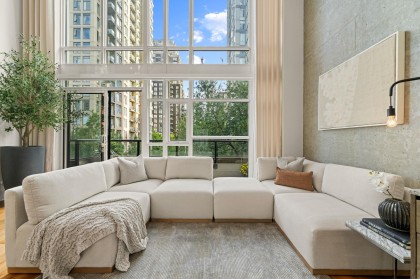 Photo 4 at 403 - 988 Richards Street, Vancouver West
