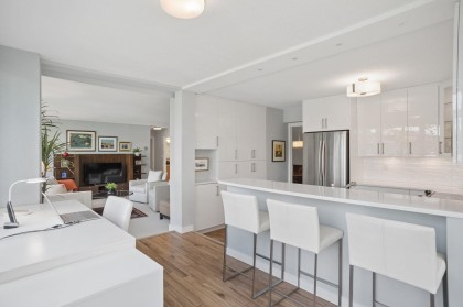Photo 13 at 402 - 5425 Yew Street, Kerrisdale, Vancouver West