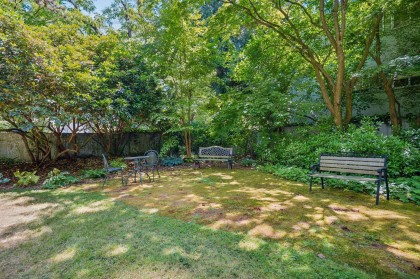 Photo 26 at 402 - 5425 Yew Street, Kerrisdale, Vancouver West