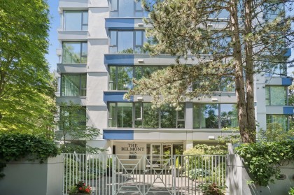 Photo 1 at 402 - 5425 Yew Street, Kerrisdale, Vancouver West
