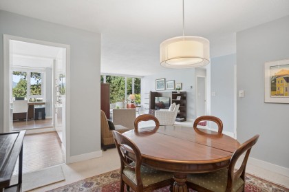 Photo 11 at 402 - 5425 Yew Street, Kerrisdale, Vancouver West