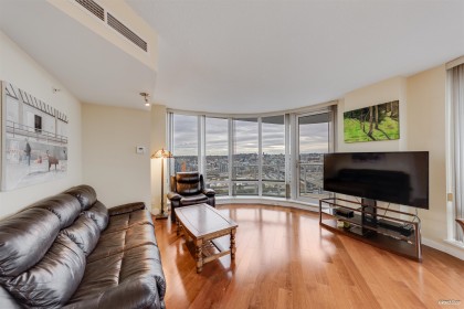 Photo 4 at 2705 - 918 Cooperage Way, Yaletown, Vancouver West