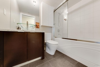 Photo 21 at 2705 - 918 Cooperage Way, Yaletown, Vancouver West