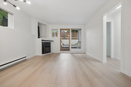 Photo 12 at 3 - 3250 W 4th Avenue, Kitsilano, Vancouver West