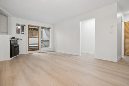 Photo 14 at 3 - 3250 W 4th Avenue, Kitsilano, Vancouver West