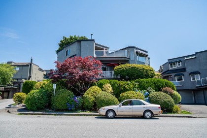Photo 3 at 1416 Mahon Avenue, Central Lonsdale, North Vancouver
