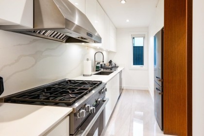Photo 14 at 4399 Highland Boulevard, North Vancouver