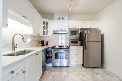 Photo 7 at 405 - 5735 Hampton Place, University VW, Vancouver West