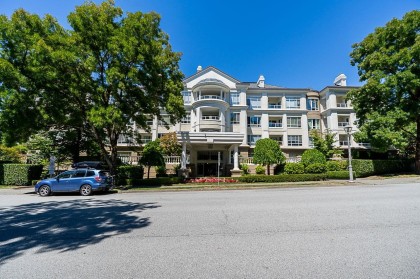 Photo 3 at 405 - 5735 Hampton Place, University VW, Vancouver West