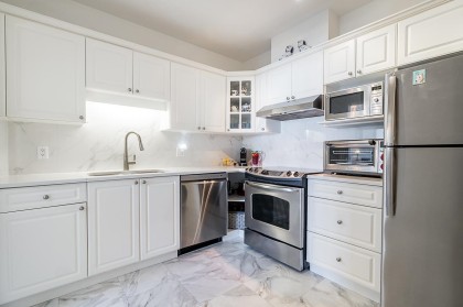 Photo 8 at 405 - 5735 Hampton Place, University VW, Vancouver West