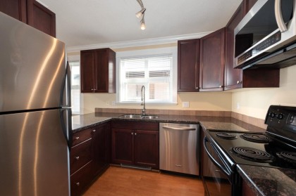 Photo 6 at 304 - 152 E 12th Street, North Vancouver