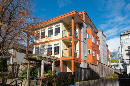 Photo 33 at 304 - 152 E 12th Street, North Vancouver