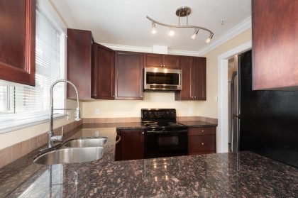 Photo 8 at 304 - 152 E 12th Street, North Vancouver