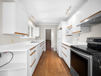 Photo 13 at 1116 W 20th Street, North Vancouver