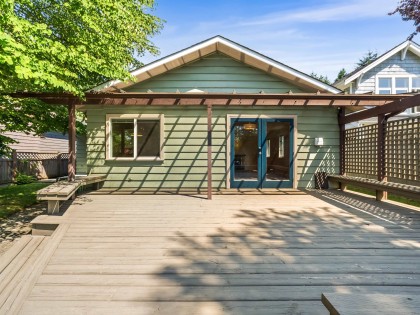 Photo 3 at 1116 W 20th Street, North Vancouver