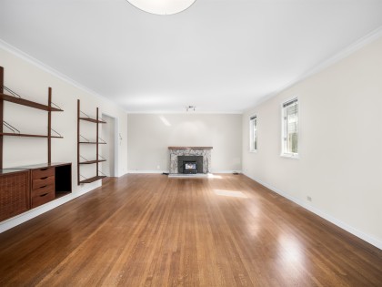 Photo 9 at 1116 W 20th Street, North Vancouver